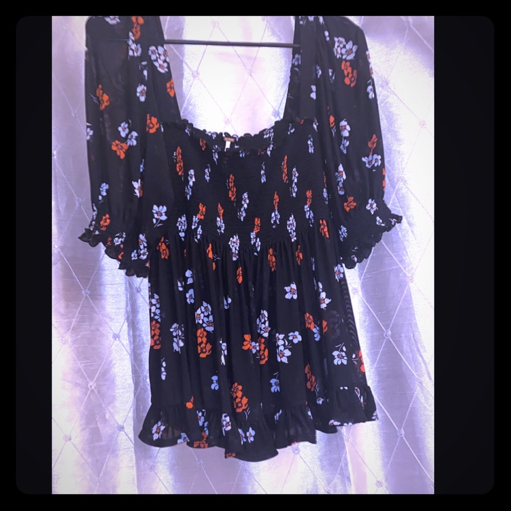 Cute flowly free people top